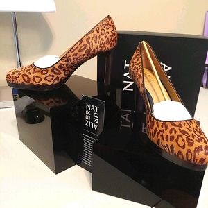 Natuaralizer cheetah print 3" platform pumps